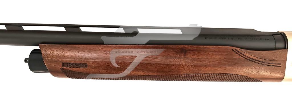 Franchi Affinity Sporting 28"cső 12/76 .műanyag fekete tus, ezüst baszkül