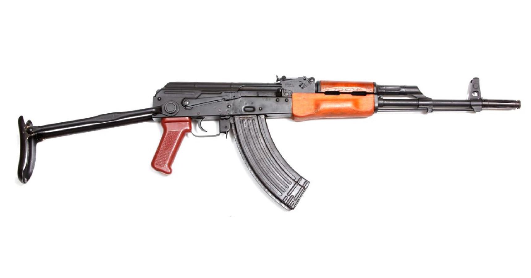 AKMS 7,62x39 félautomata, behajtható válltámasszal