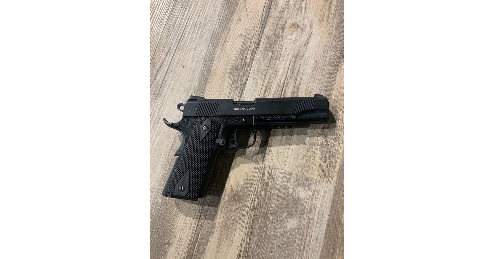 Colt Rail Gun 1911 .22LR Walther