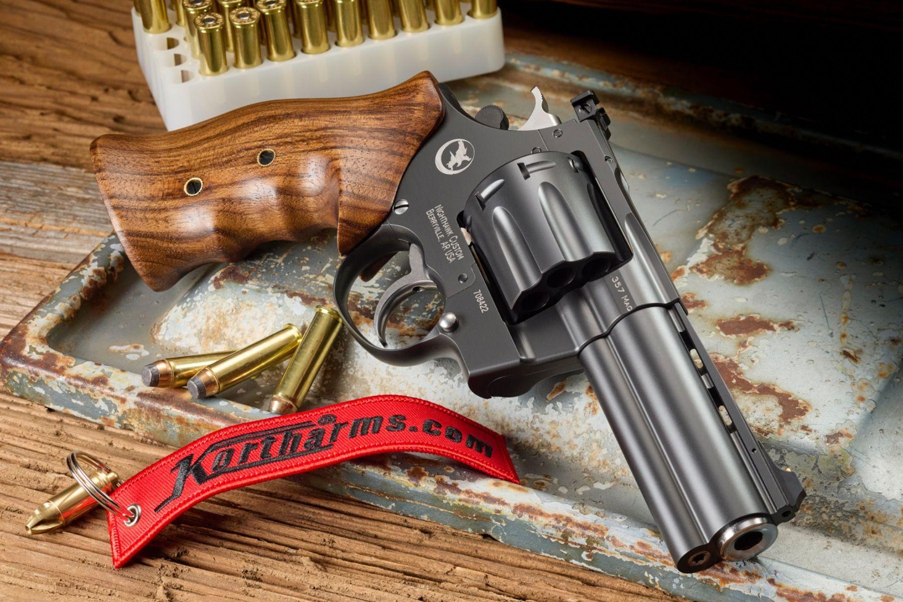 Korth Mongoose 8 lövetű .357 Magnum