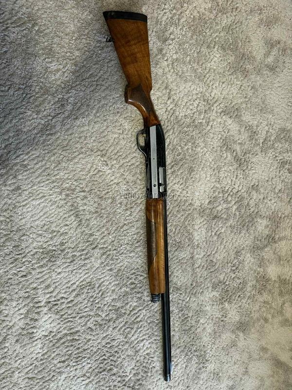 Benelli Félautomata