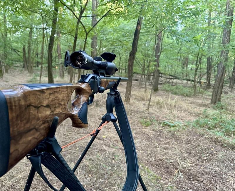 Blaser R8