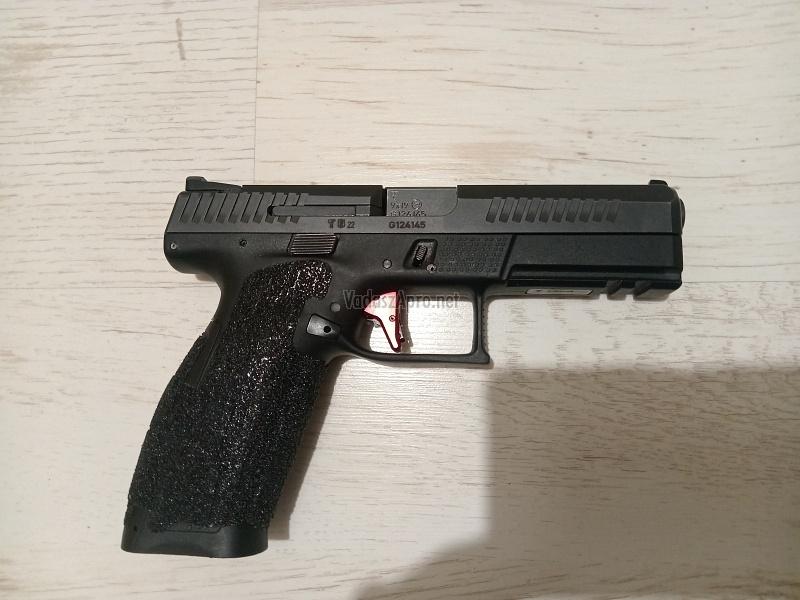 Cz P-10 F