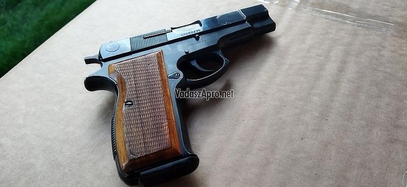 Eladó Eredeti Fég Gkk-45 (. 45 Auto) Maroklőfegyve...