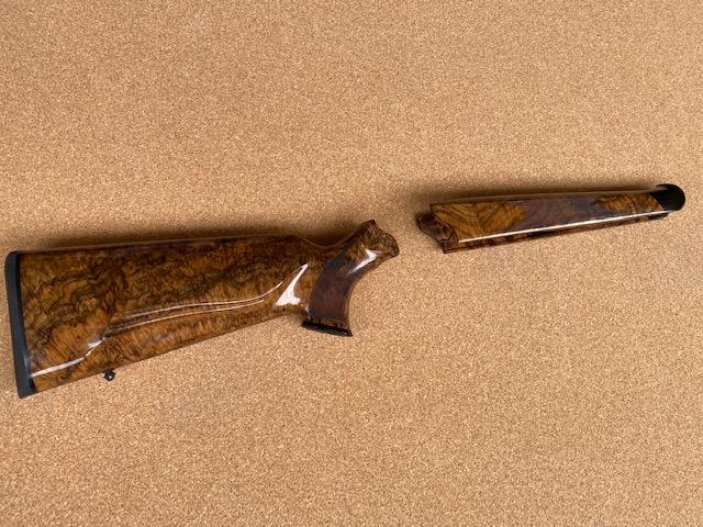 Blaser R8 Custom balkezes tus+előagy